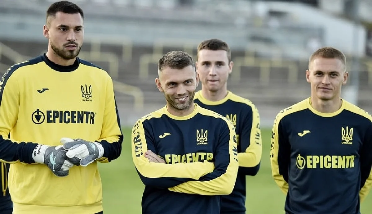 Георгий Бущан (слева) и Александр Караваев (в центре) / УАФ