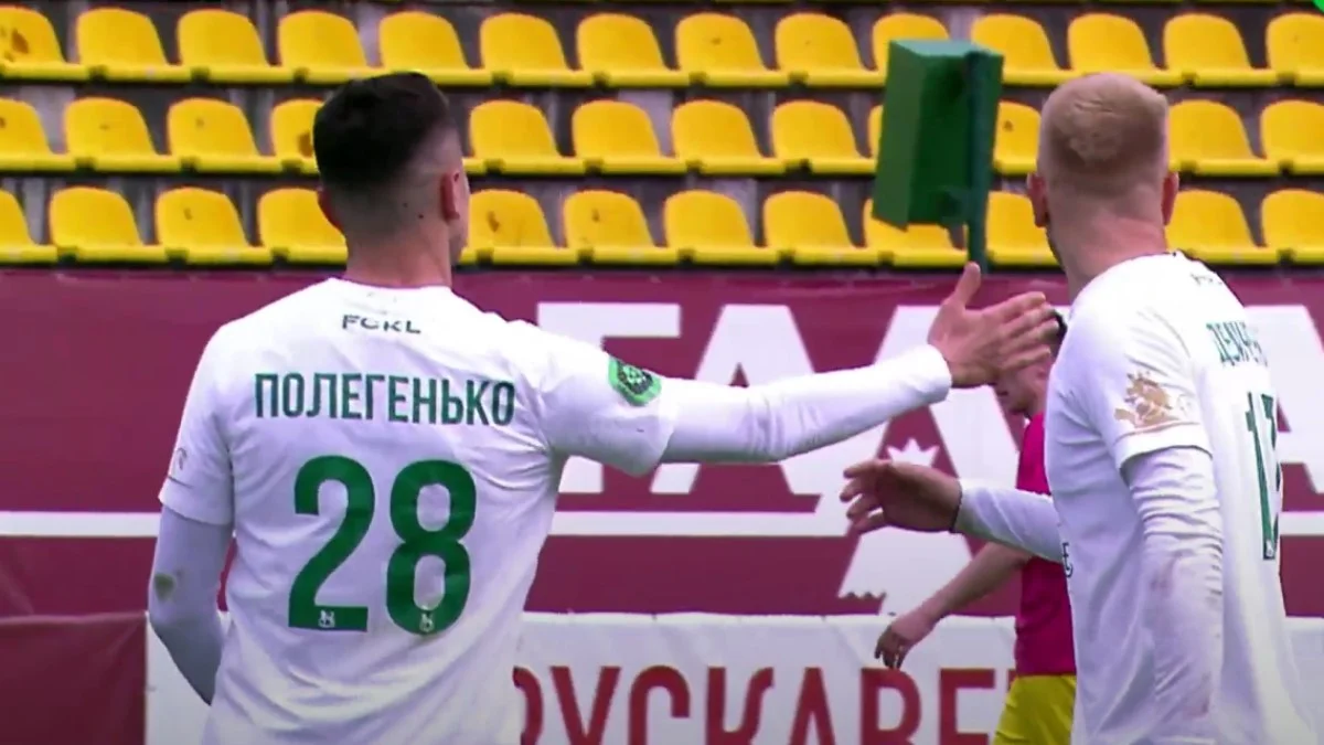 Полегенько святкує гол / скріншот