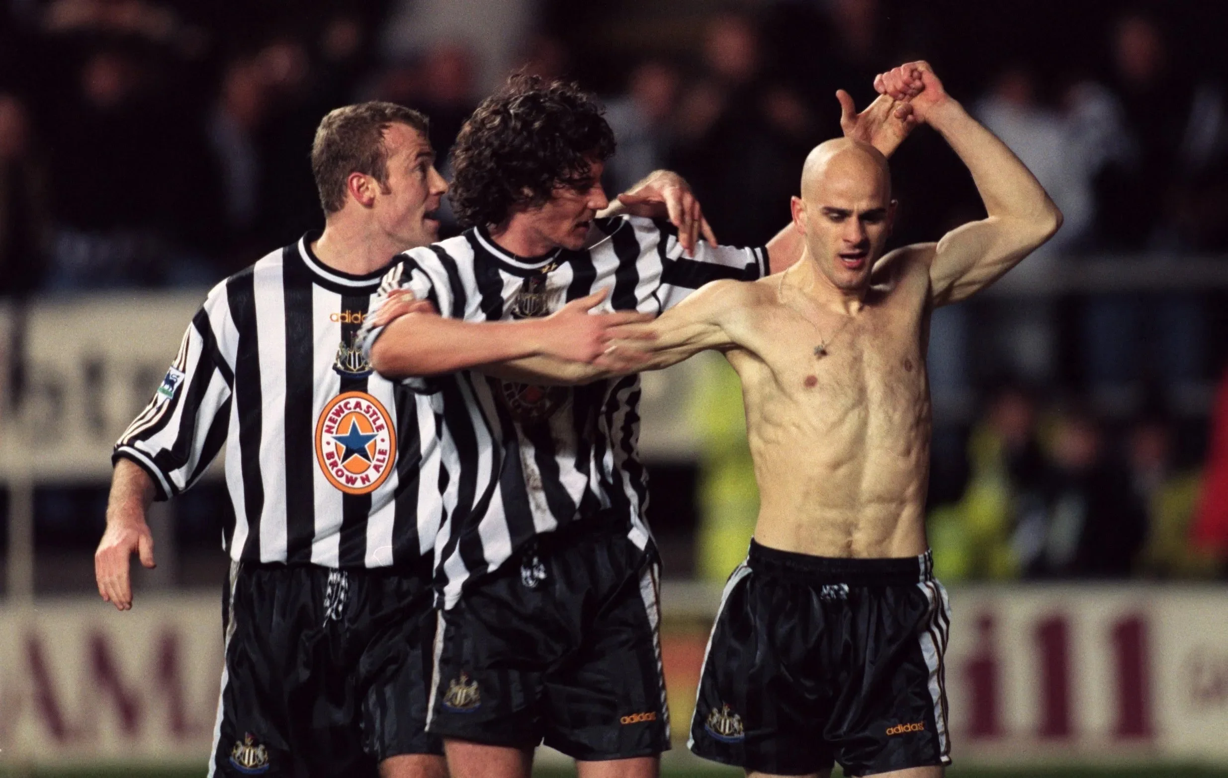 Епічне святкування Кецбая (праворуч)