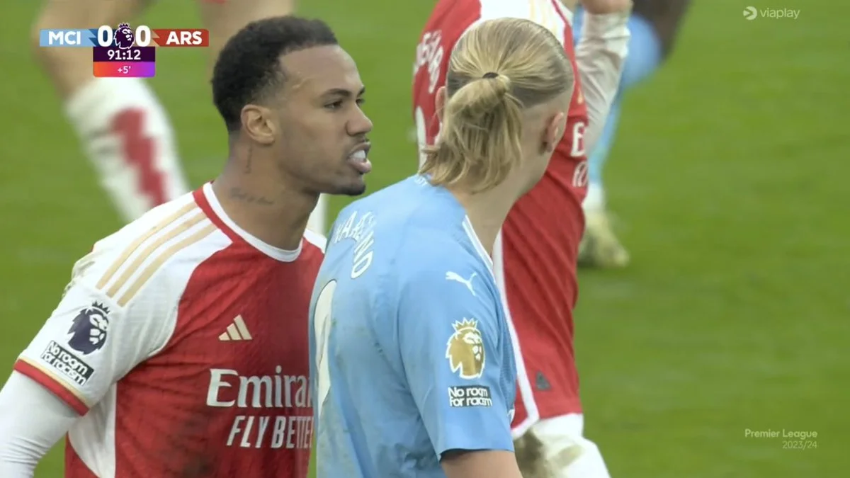 Холанд проти Арсенала