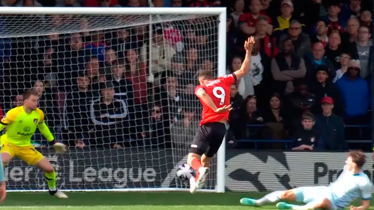 Забарний помилився, що призвело до поразки Борнмута / скріншот