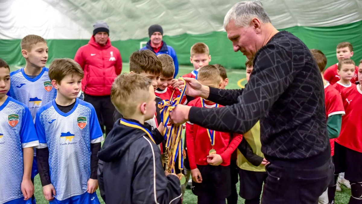 Олег Чайка на детском турнире / фото: ФК Кривбасс