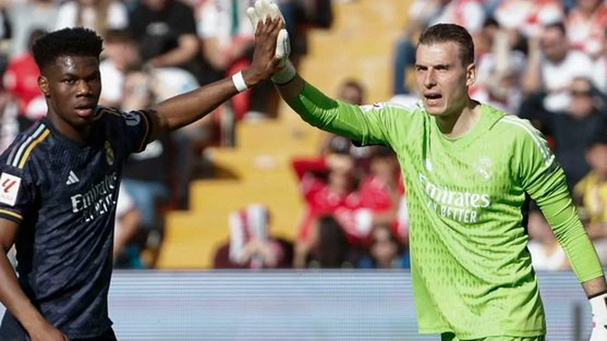 Орельєн Чуамені та Андрій Лунін / EFE