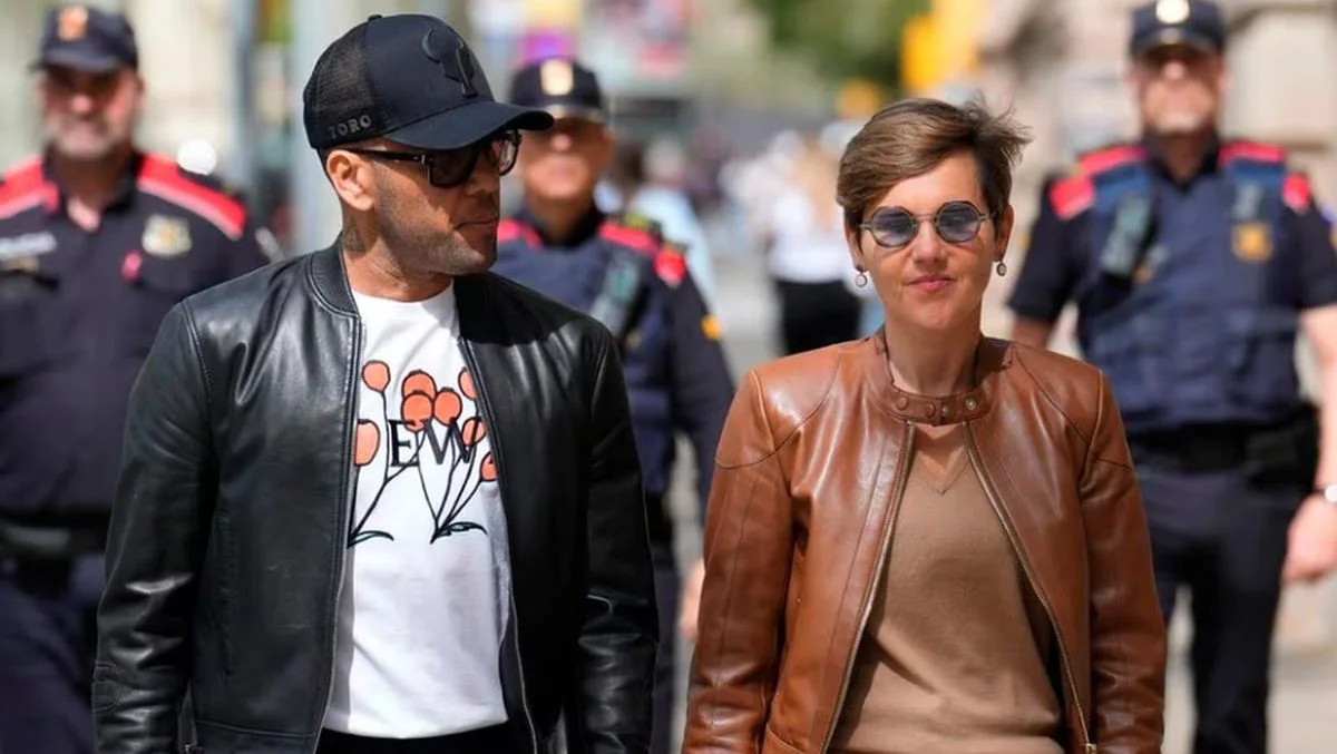 Алвес з адвокатом / EFE