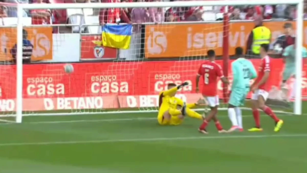 Трубін у матчі Бенфіка – Брага / скріншот