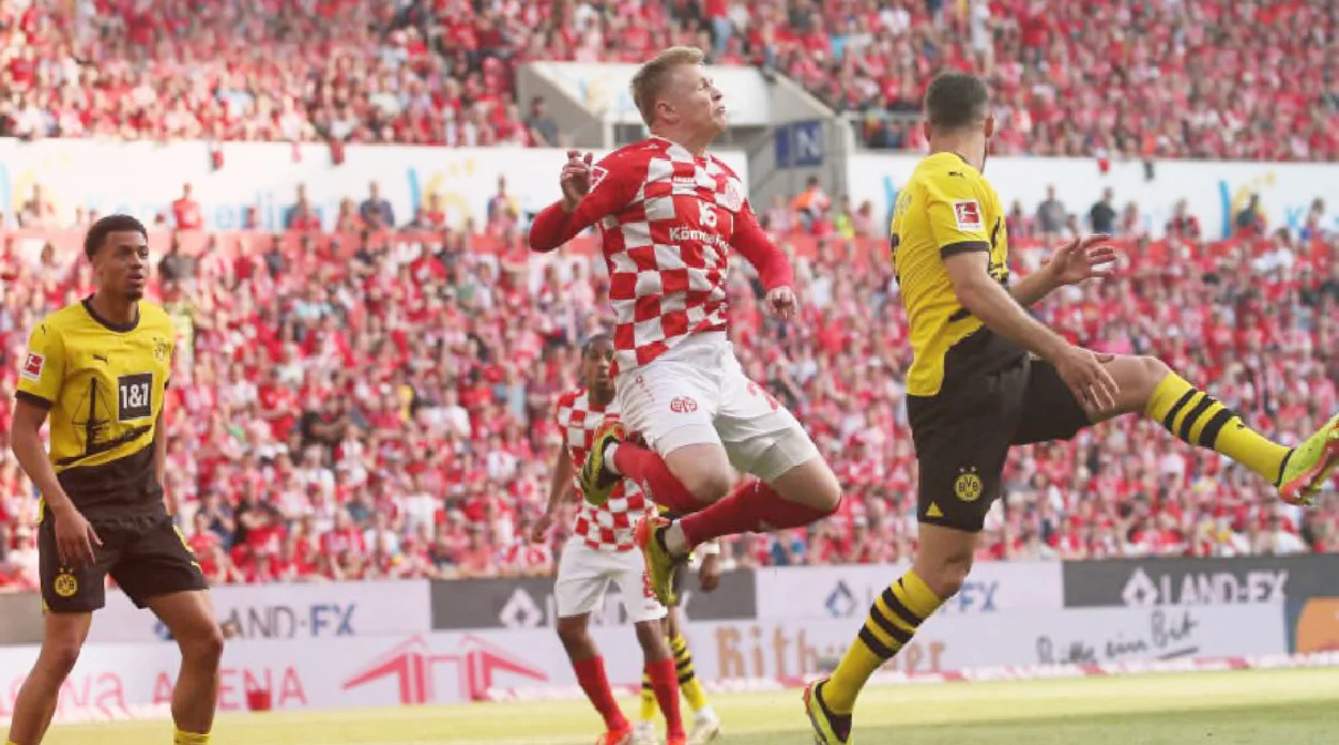 Майнц – Боруссия Д – 3:0 / Стоп-кадр из видео