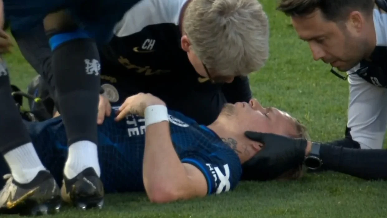 Травмированный Мудрик