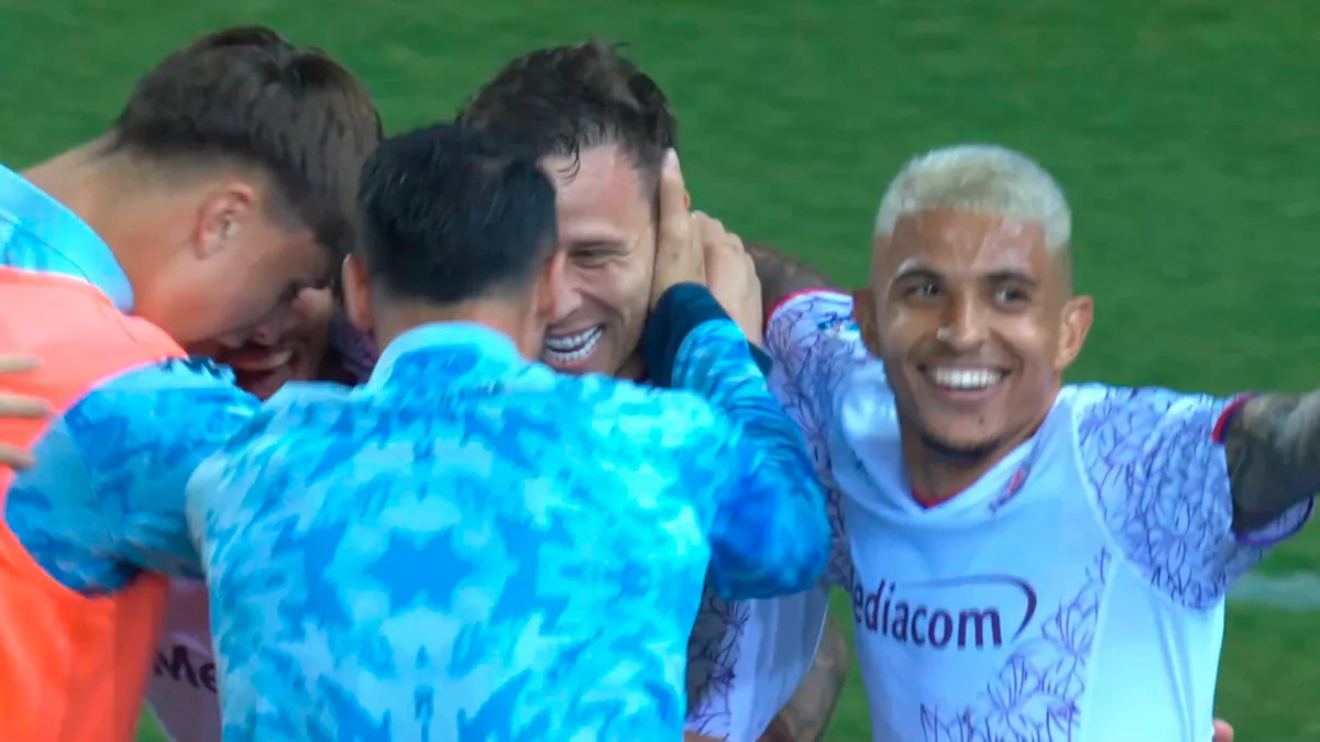 Кальярі – Фіорентина – 2:3 / скріншот з трансляції MEGOGO