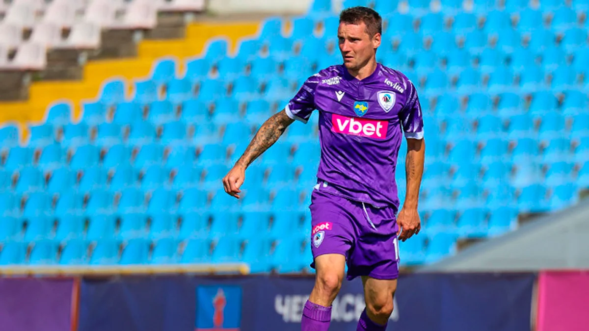 Денис Олійник – поки що півзахисник ЛНЗ