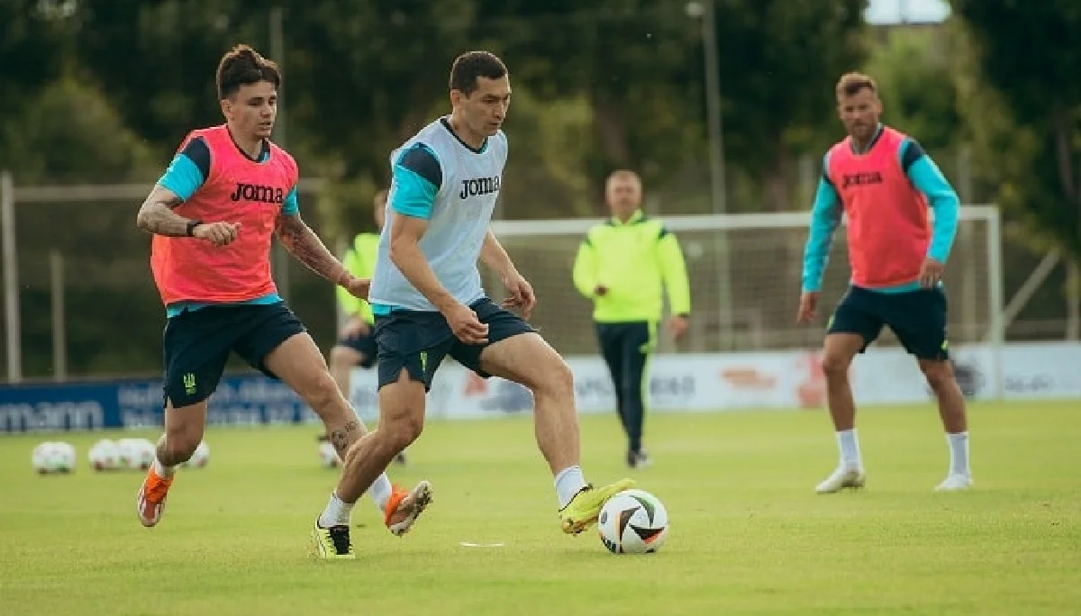 Тарас Степаненко (в центре) / Фото Д. Балашовой