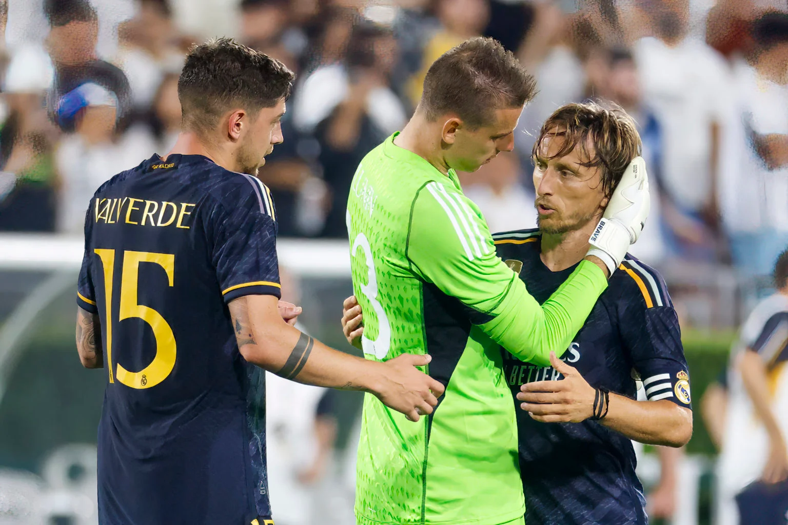 Андрей Лунин / Ringo Chiu