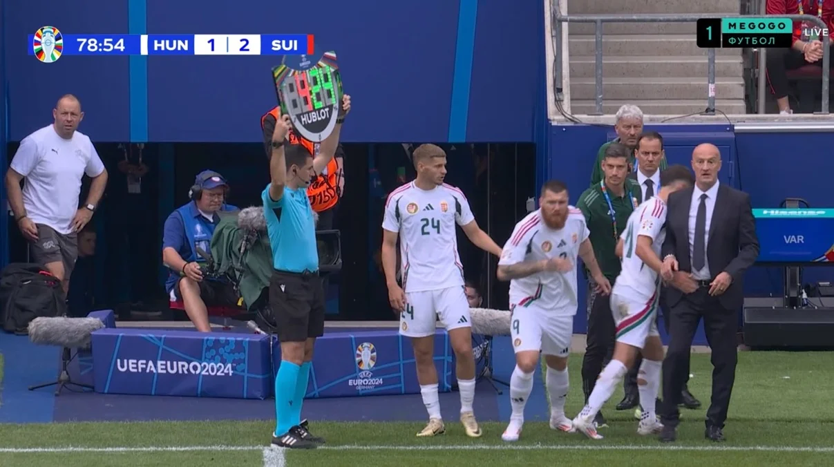 Мартін Адам (під номером 9) / скріншот