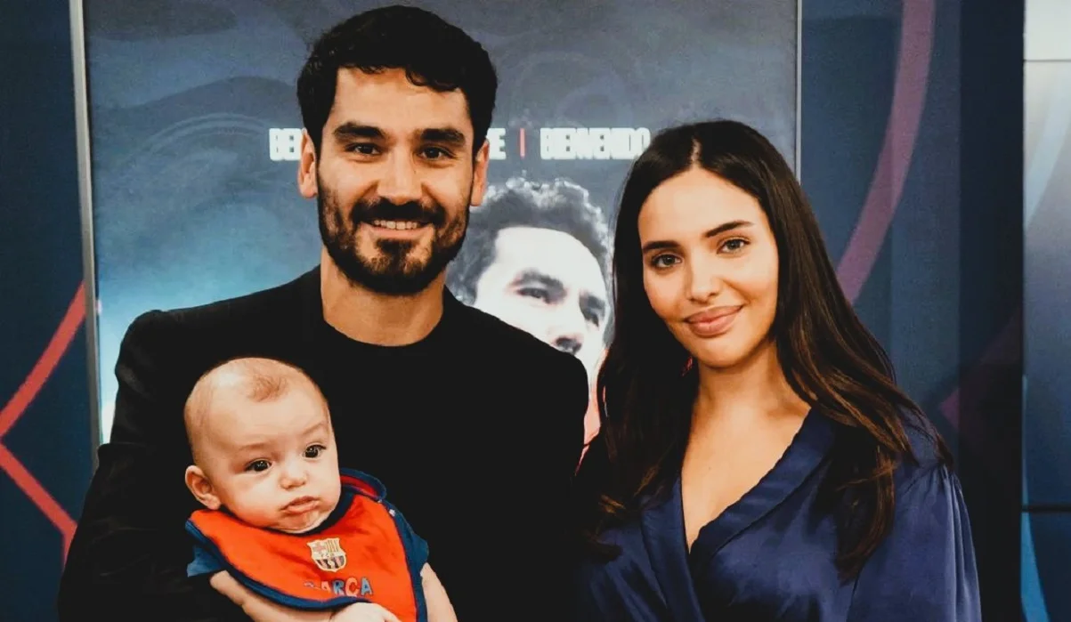 Ілкай Гюндоган із дружиною Сарою та нащадком / Instagram