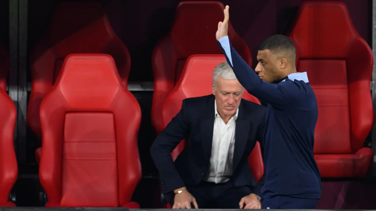 Дешам і Мбаппе / Photo by Robert Michael/picture alliance via Getty Images