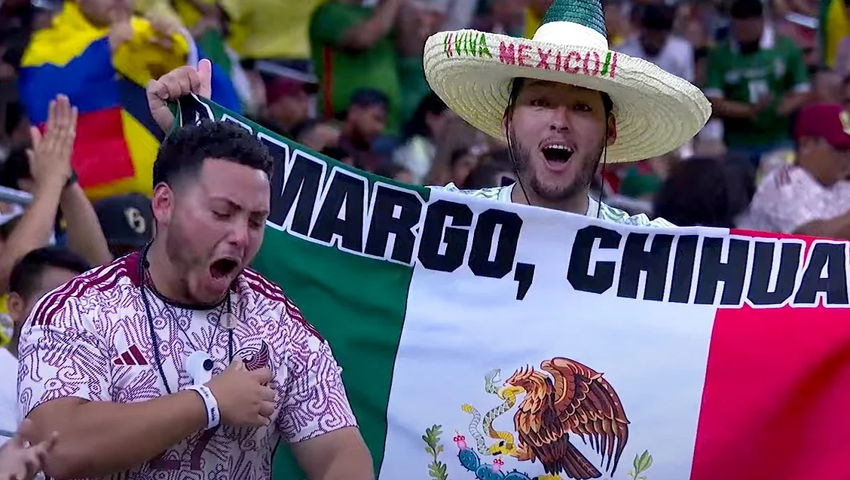 Вболівальники збірної Мексики / Стоп-кадр з відео