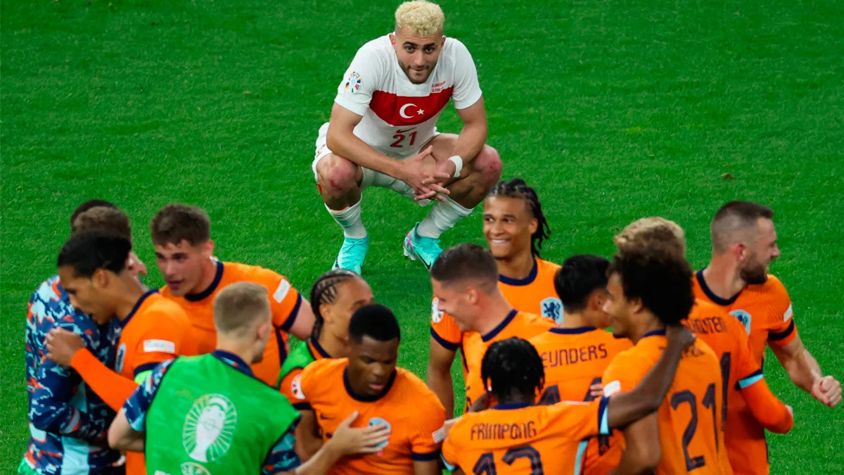 Нидерланды – Турция – 2:1 / RONNY HARTMANN/AFP via Getty Images)