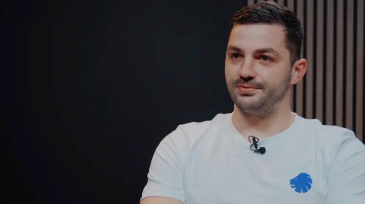 Давид Хочолава / Скрін