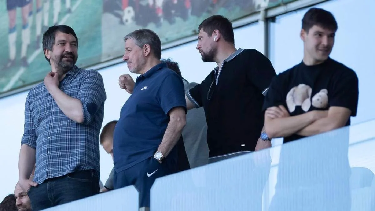 Андрій Русол і В'ячеслав Фрідман (ліворуч) / СК Дніпро-1