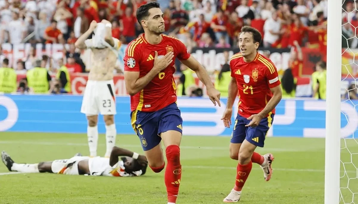 Микель Мерино / фото: EFE/EPA/Ronald Wittek