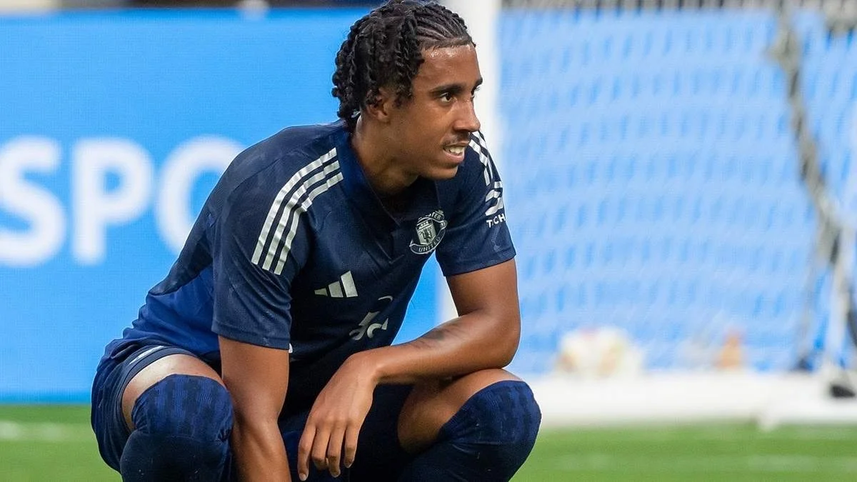 Лени Йоро / фото: Ash Donelon/Manchester United via Getty Images