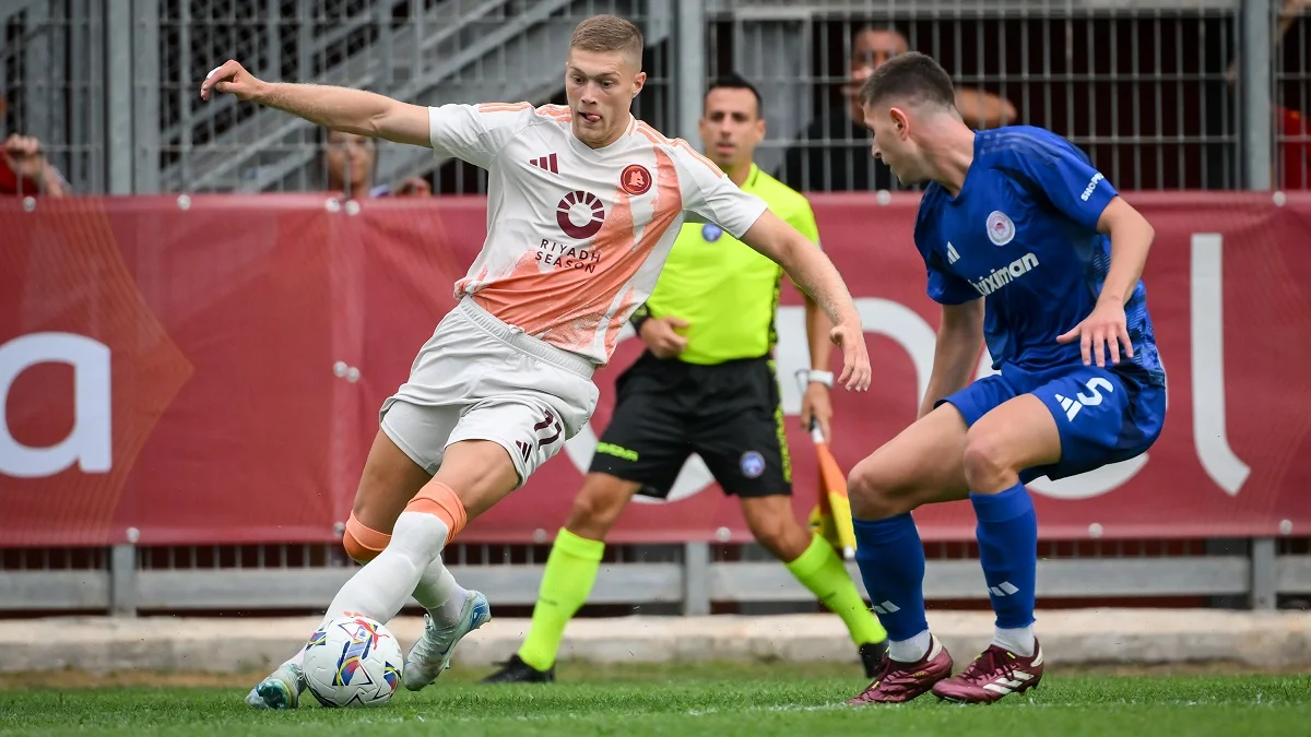 Артем Довбик / Фото Fabio Rossi/AS Roma via Getty Images)