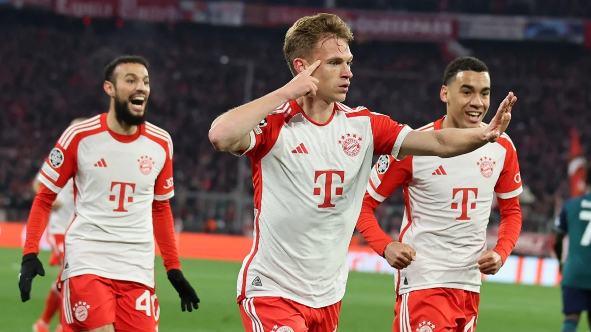 Йозуа Кімміх (посередині) / Getty Images