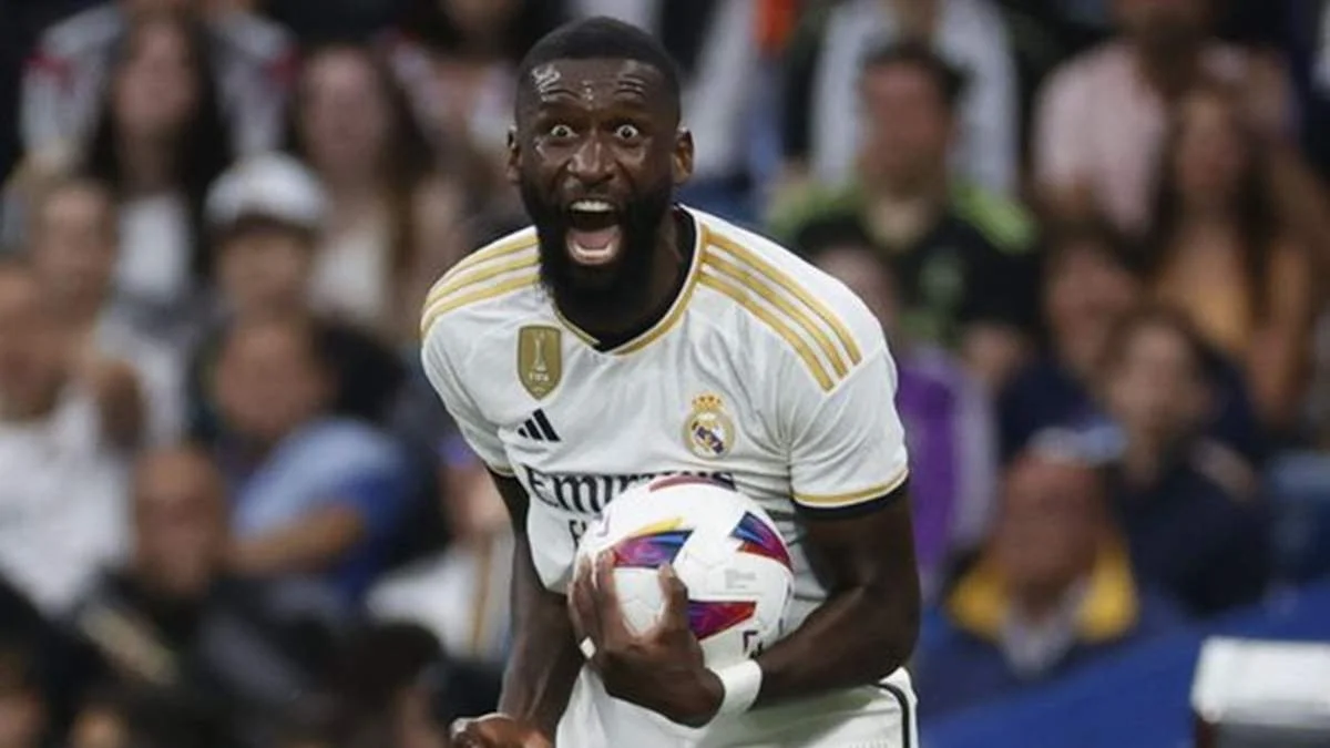 Антонио Рюдигер / фото: EFE/Juan Carlos Hidalgo