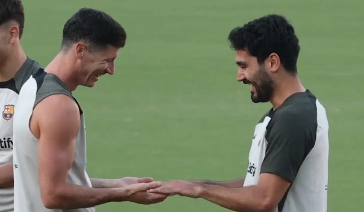 Левандовски и Гюндоган / Скрин