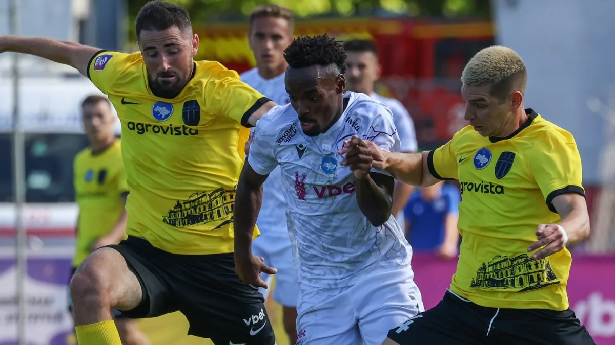 Ейнел Соареш у грі проти Олександрії / фото: ФК ЛНЗ