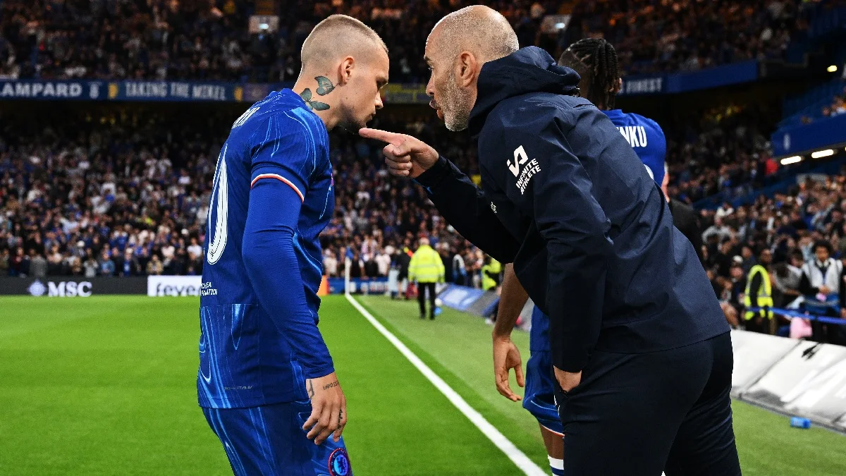 Михайло Мудрик і Енцо Мареска / Photo by Darren Walsh/Chelsea FC via Getty Images