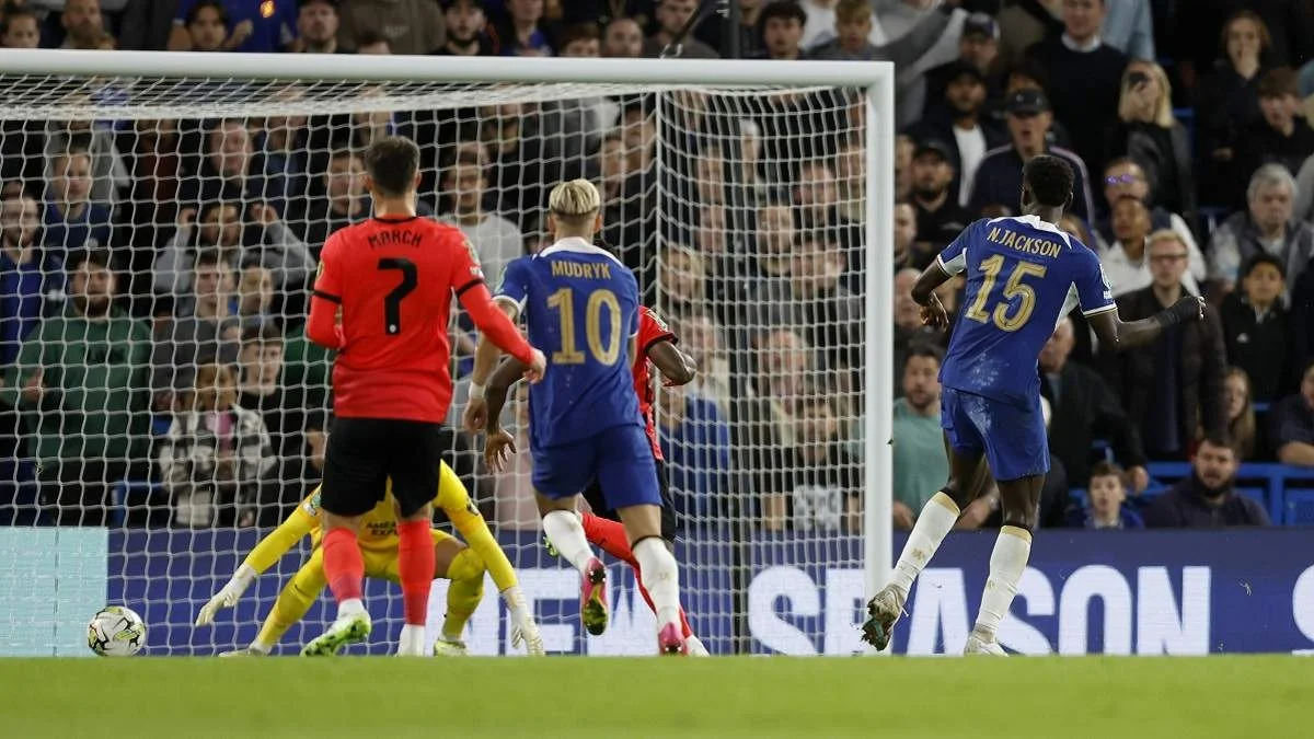 Ніколя Джексон та Михайло Мудрик / фото: Getty Images