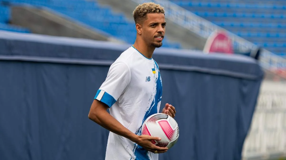 Джастін Лонвейк / ФК Динамо Київ