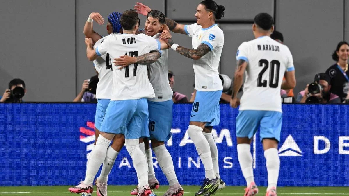 Гравці Уругваю / фото: Stephen Nadler/ISI Photos/Getty Images