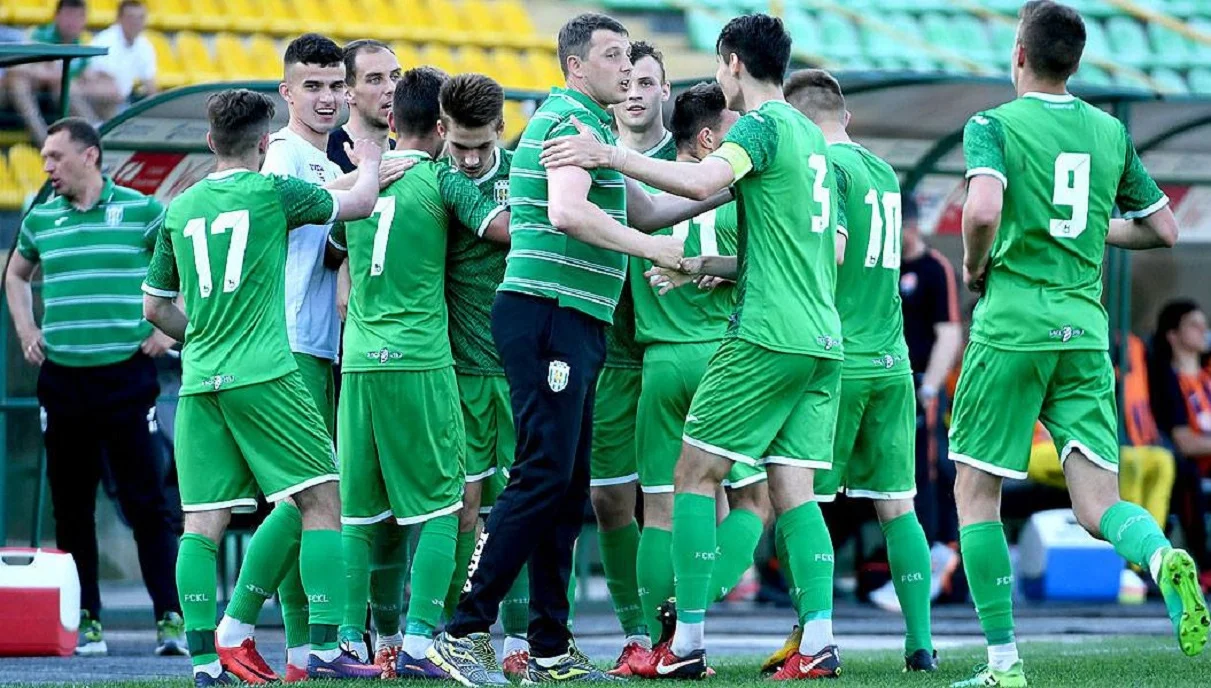 Андрій Тлумак (в центрі) / Сайт Карпат