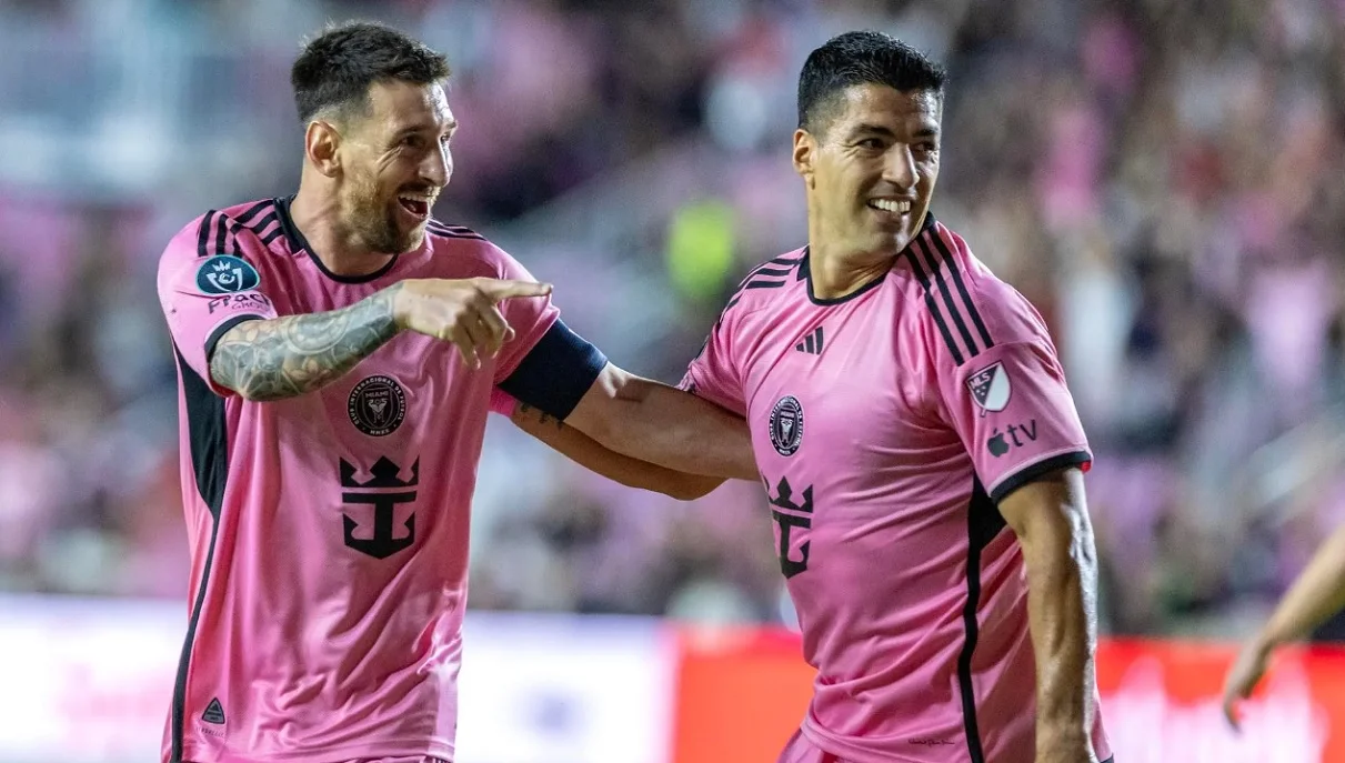 Месси и Суарес / Фото EFE-EPA/CRISTOBAL HERRERA-ULASHKEVICH