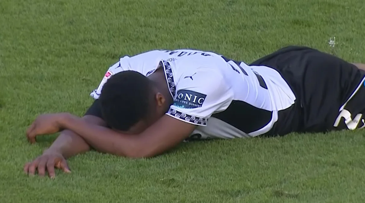 Розпач Адамса / Скрін