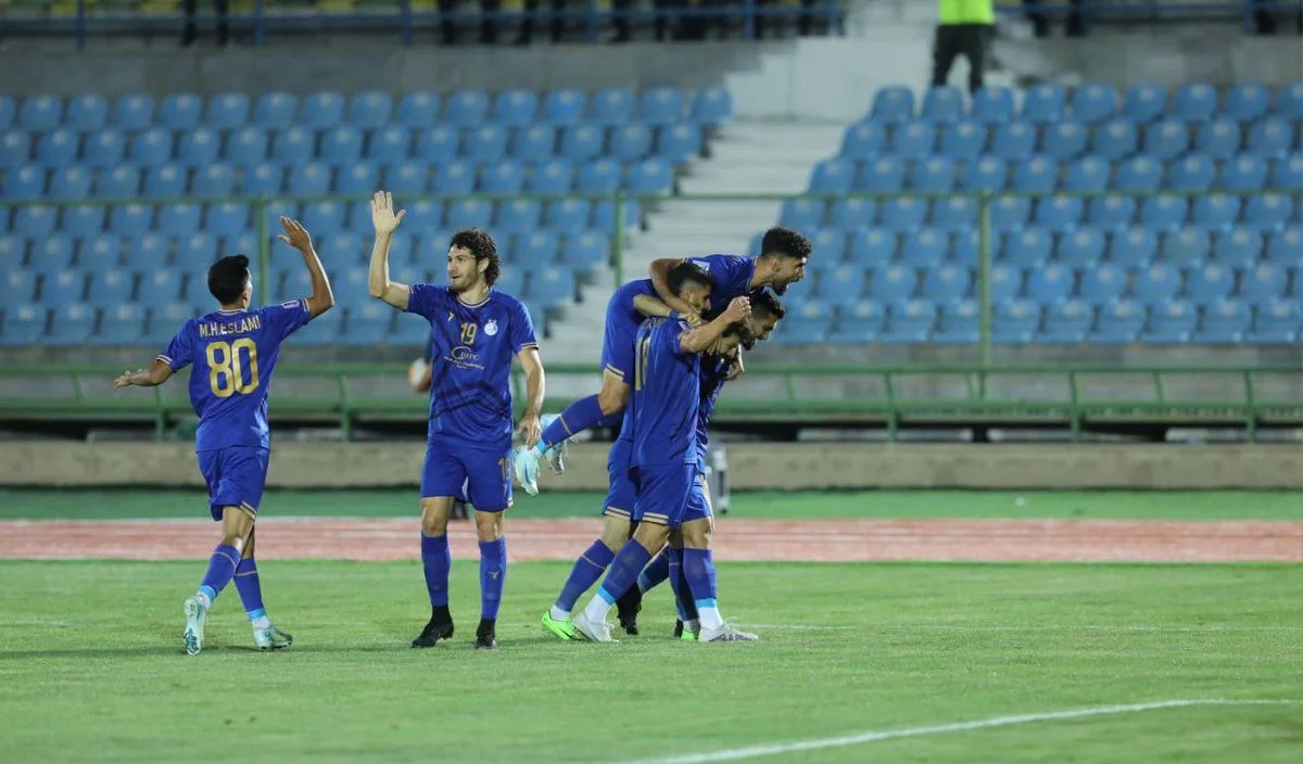 Густаво Бланко Лещук / Эстегляль