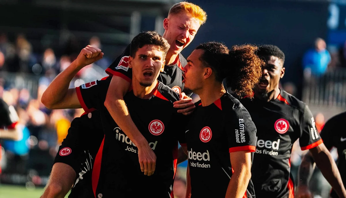 Хольштайн – Айнтрахт – 2:4 / ФК Айнтрахт