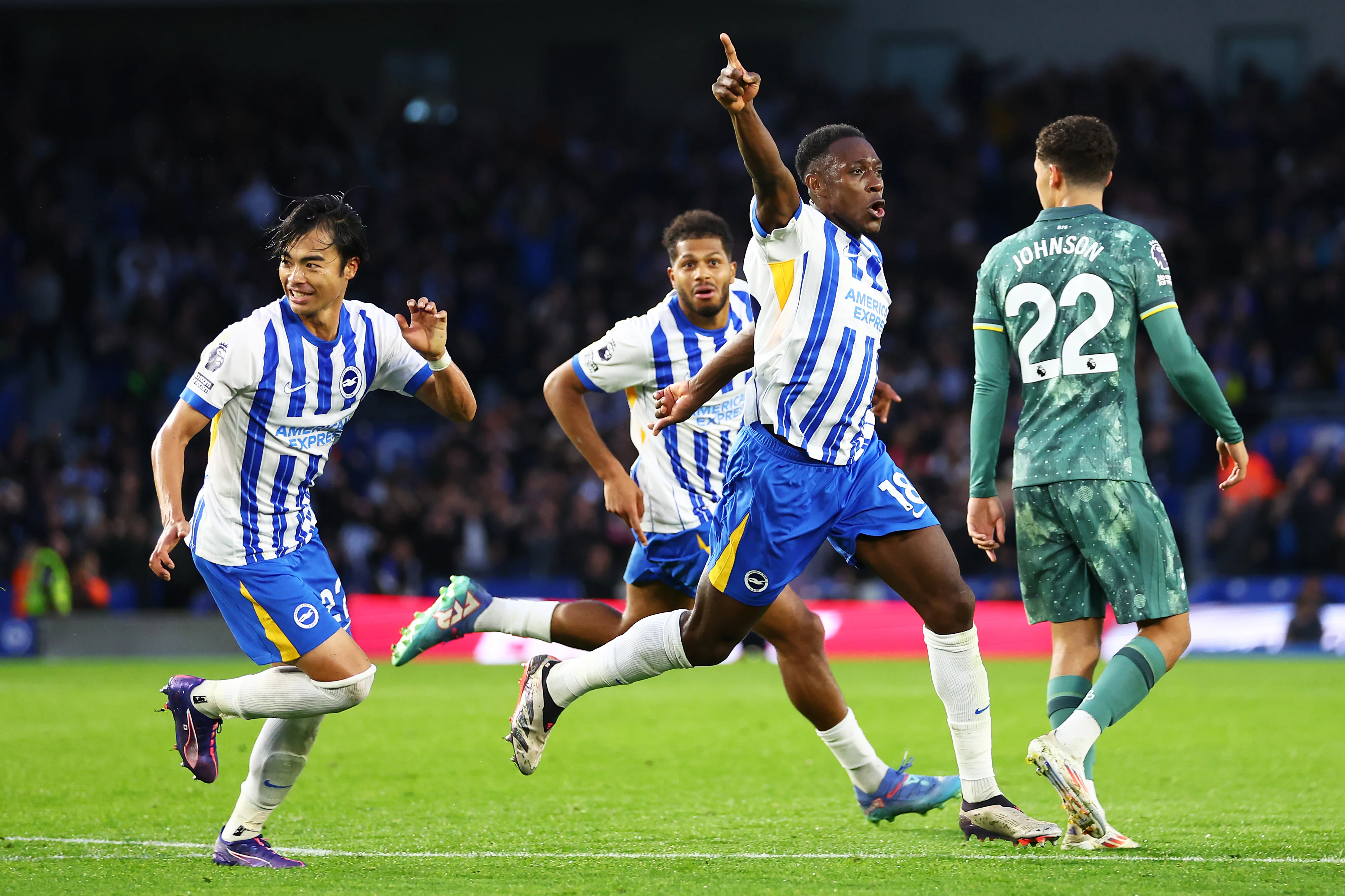 Брайтон – Тоттенхем – 3:2 / Bryn Lennon/Getty Images
