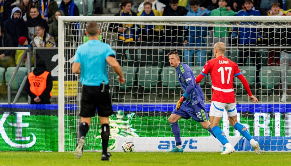 Анатолій Трубін (в центрі) / УАФ