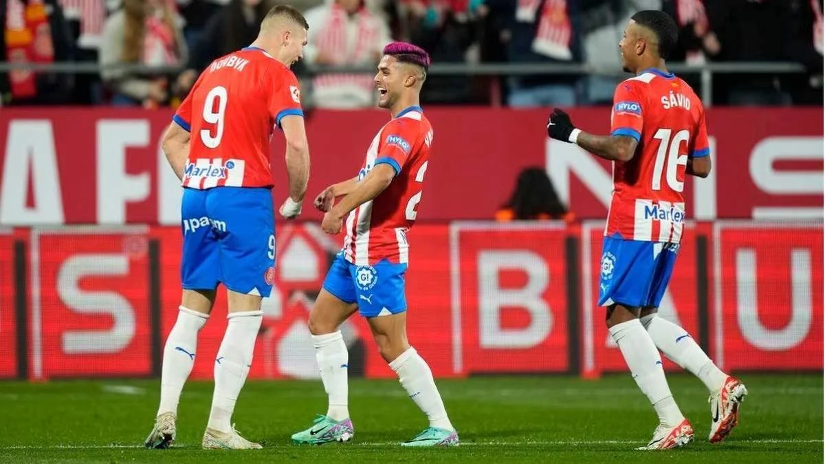 Довбик, Коуту и Савио – всех в Жироне уже нет / фото: SIU WU (EFE)