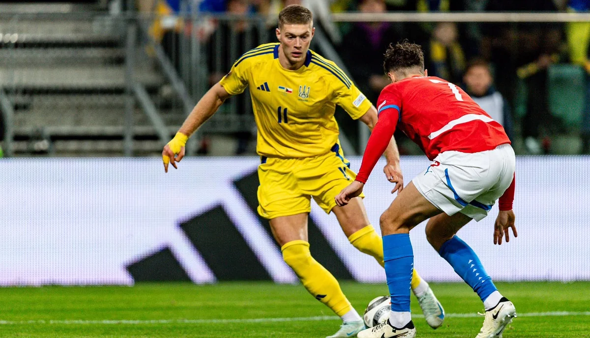 Артем Довбик в матче с Чехией / УАФ