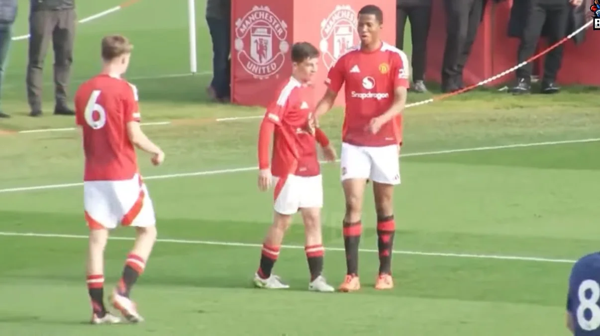 Манчестер Юнайтед U-18 – Ноттингем Форест U-18 / скриншот