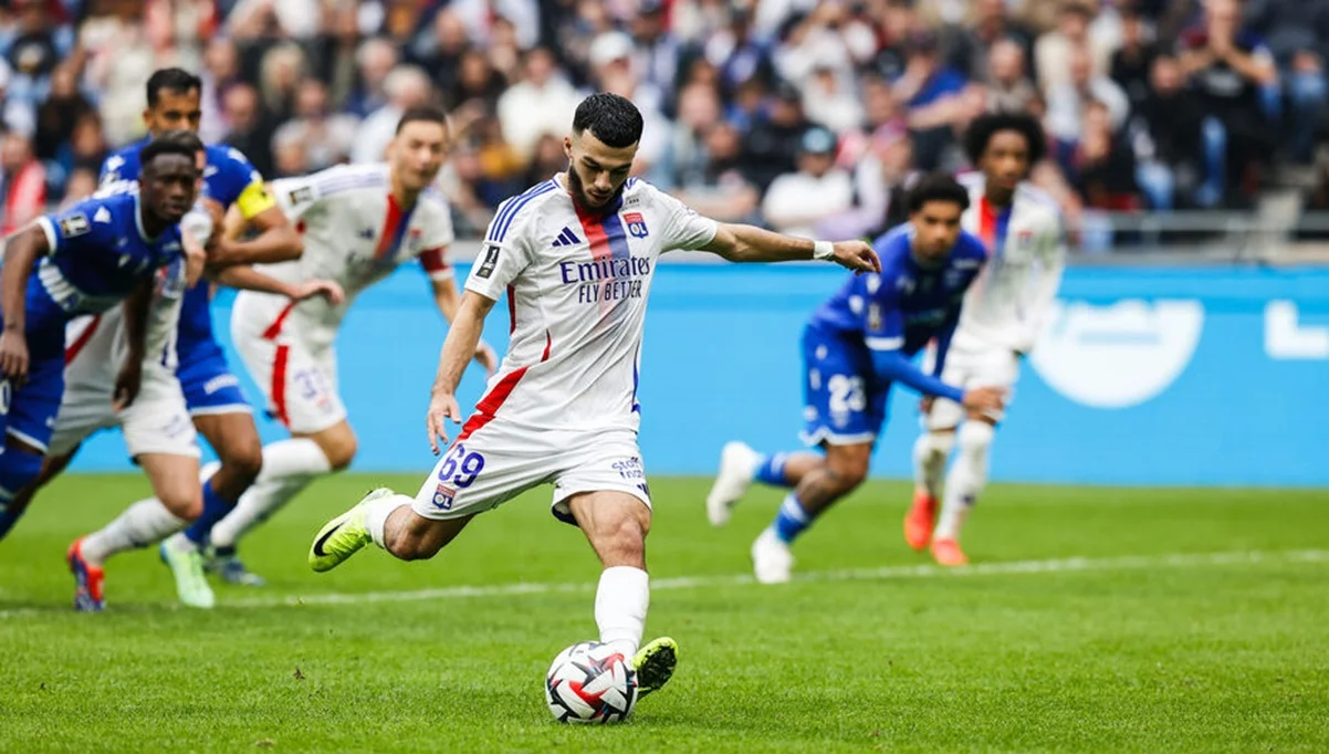 Фото к новости: Матч соперника Украины в топ-чемпионате могут переиграть – правило, о котором мало кто знает