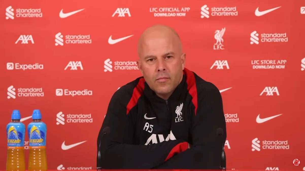 Арне Слот / скриншот с пресс-конференции