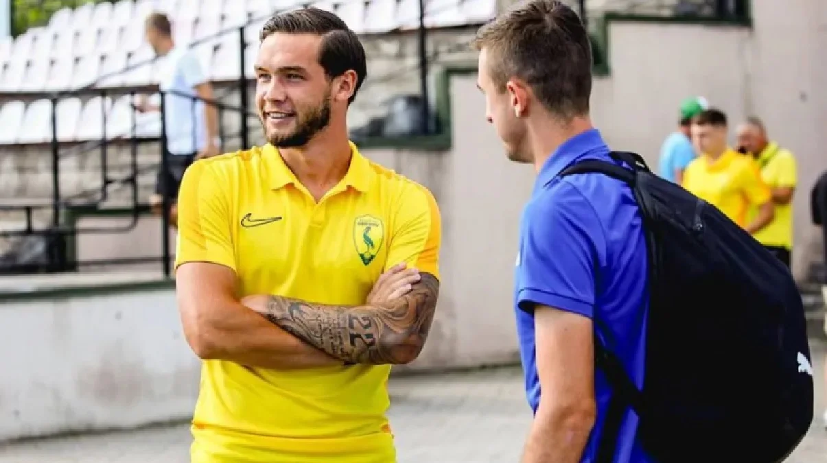 Данило Колесник (ліворуч) / ФК Лівий Берег