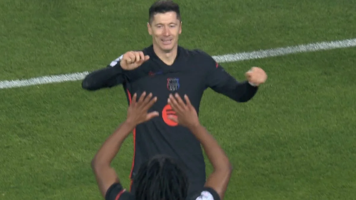 Роберт Левандовски / скриншот