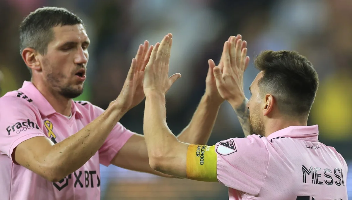 Сергій Кривцов та Ліонель Мессі / фото: Getty images