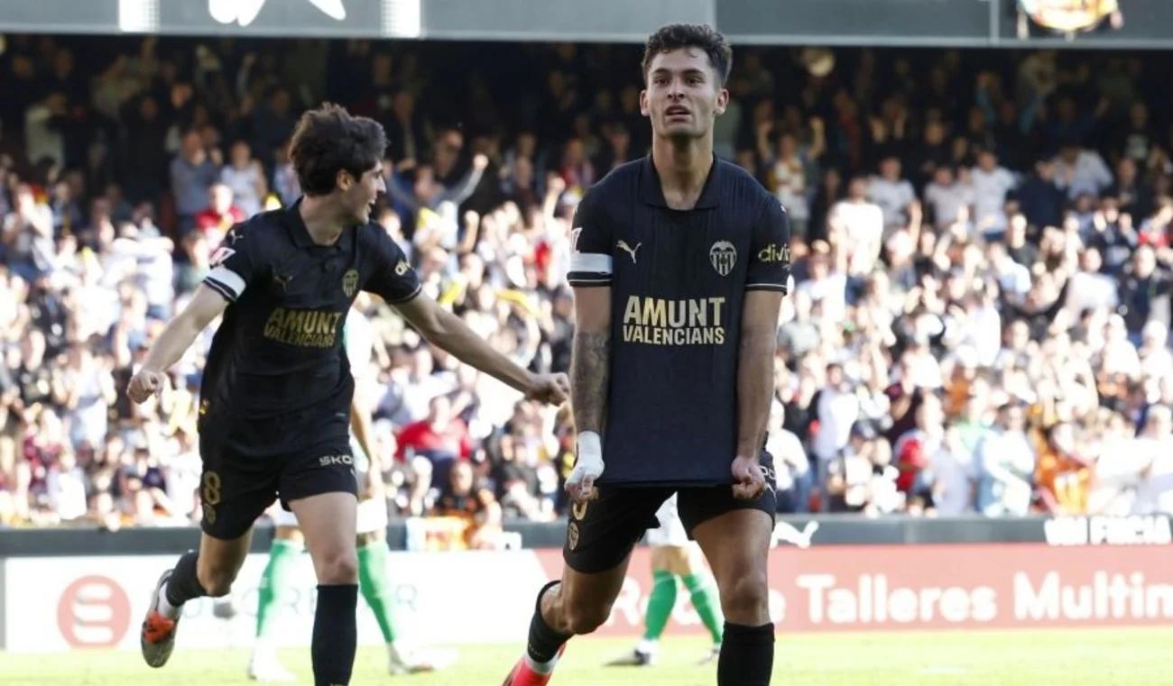 Уго Дуро оформил дубль / фото Ла Лига