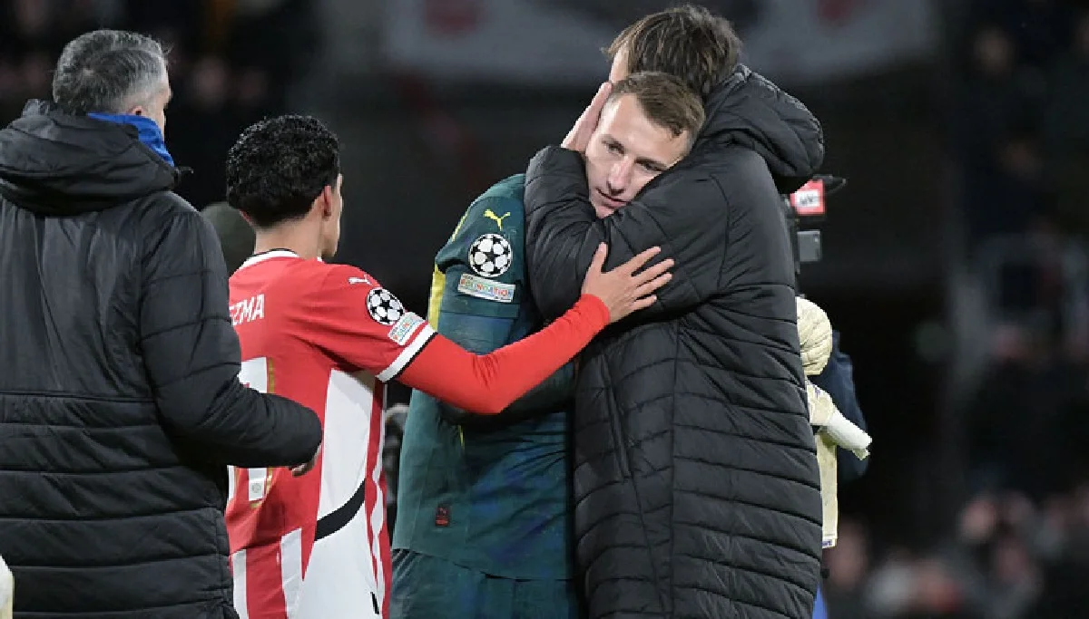 Дмитро Різник (в центрі) / ФК Шахтар